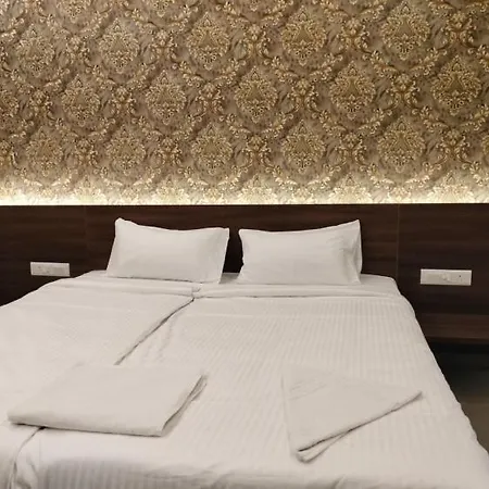 Globus Hotel By Silicon Hearth